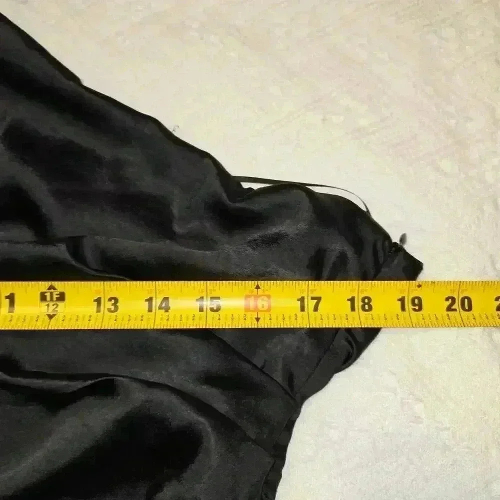 Elliatt Cassini Sheath Dress *Revolve* Ruched Side One Shoulder Satin Black - Picture 8 of 8